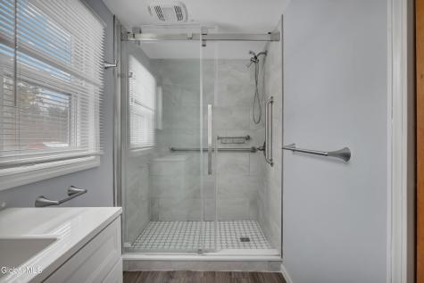 31 Saint George Place Schenectady NY 12304