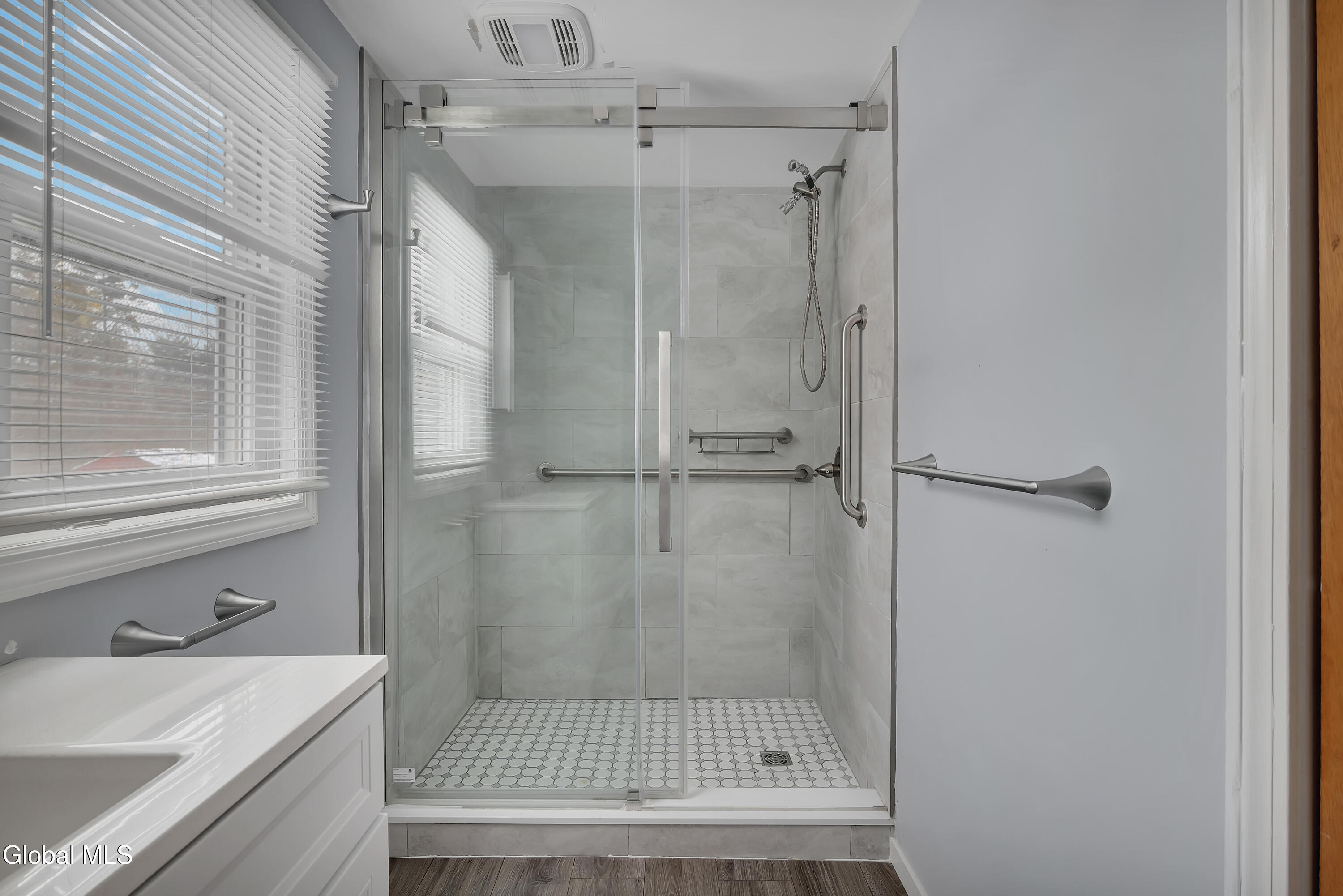 31 Saint George Place Schenectady NY 12304
