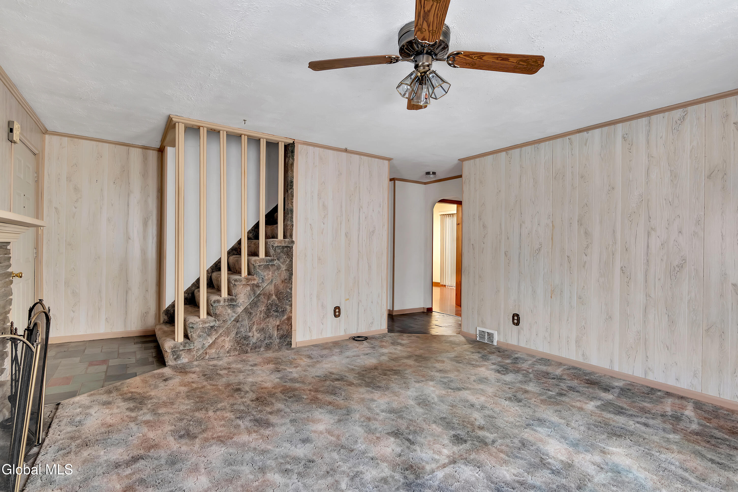 31 Saint George Place Schenectady NY 12304