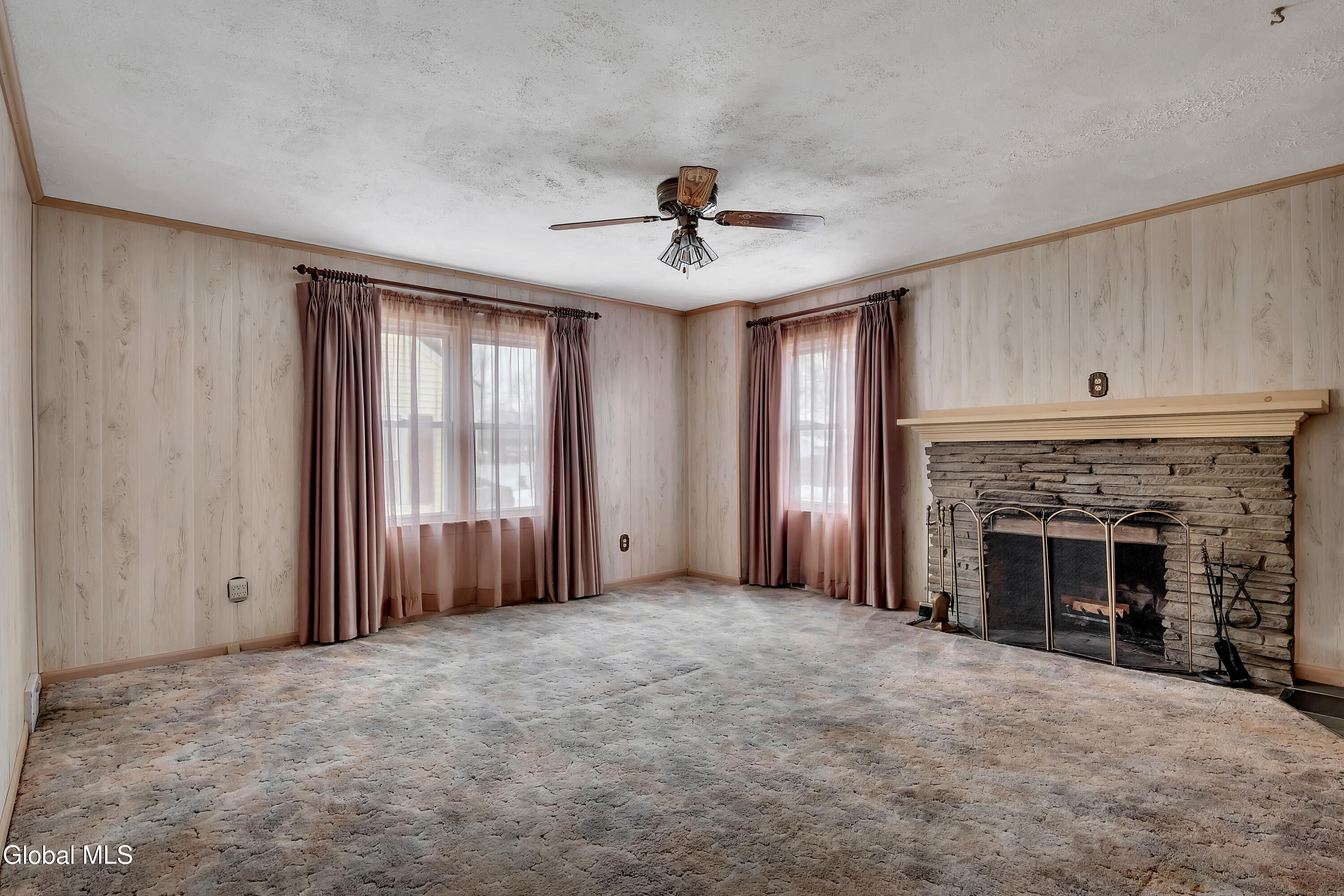 31 Saint George Place Schenectady NY 12304