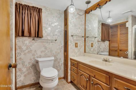 31 Saint George Place Schenectady NY 12304