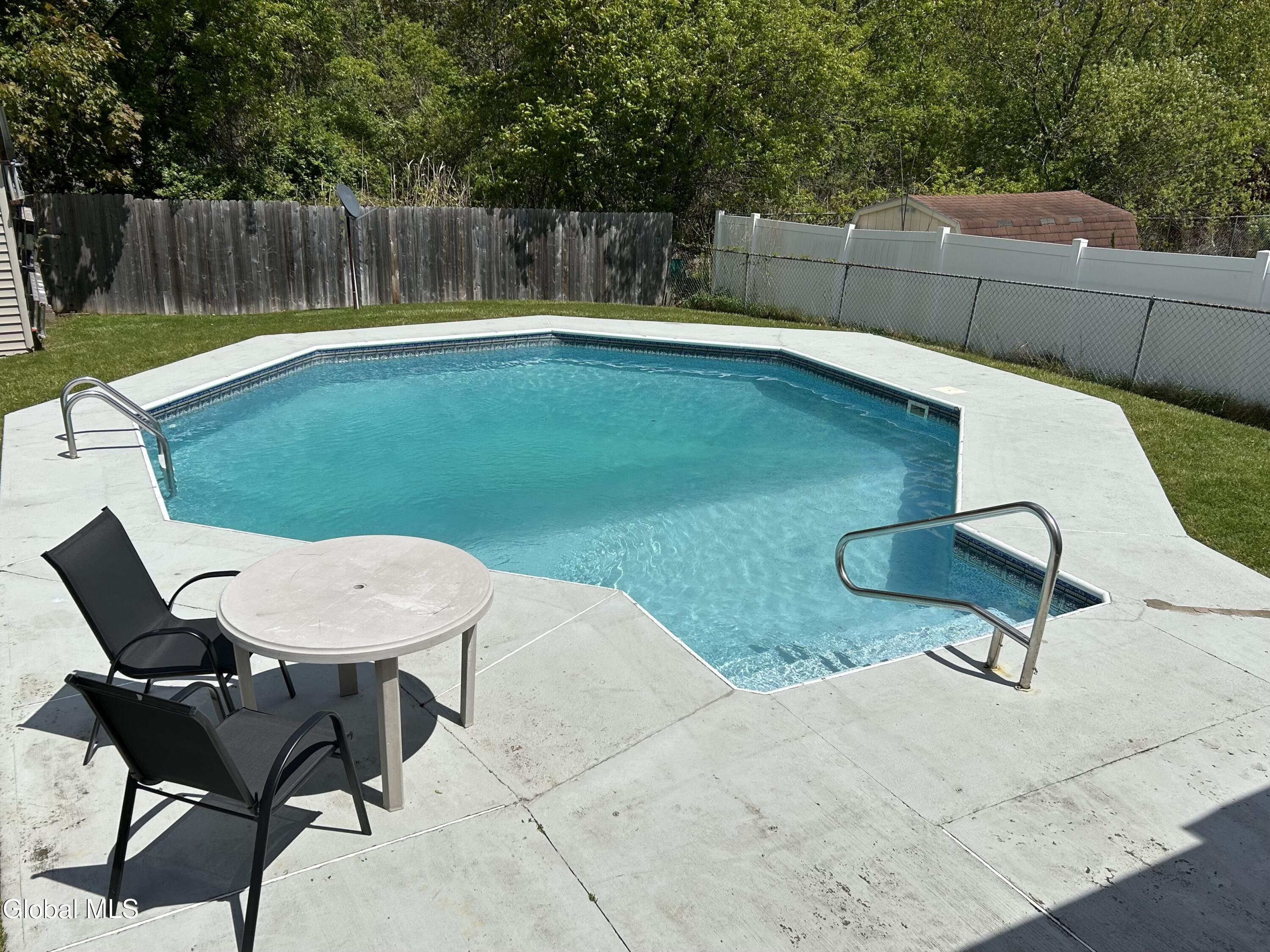 31 Saint George Place Schenectady NY 12304