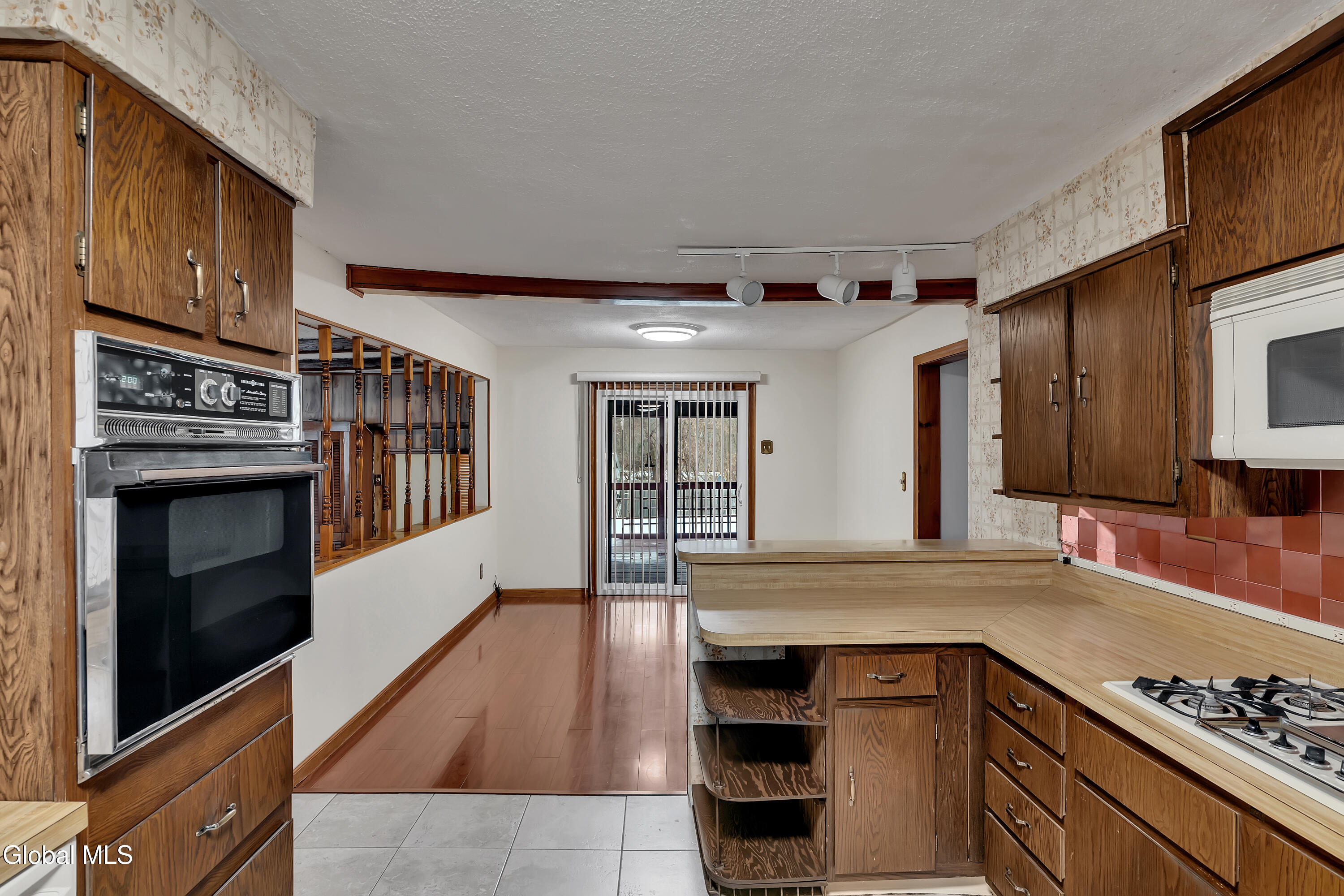 31 Saint George Place Schenectady NY 12304