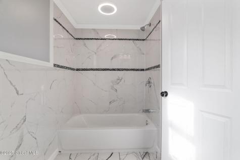 626 Lansing Street Schenectady NY 12303