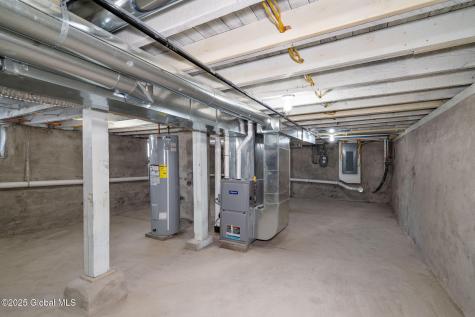 626 Lansing Street Schenectady NY 12303