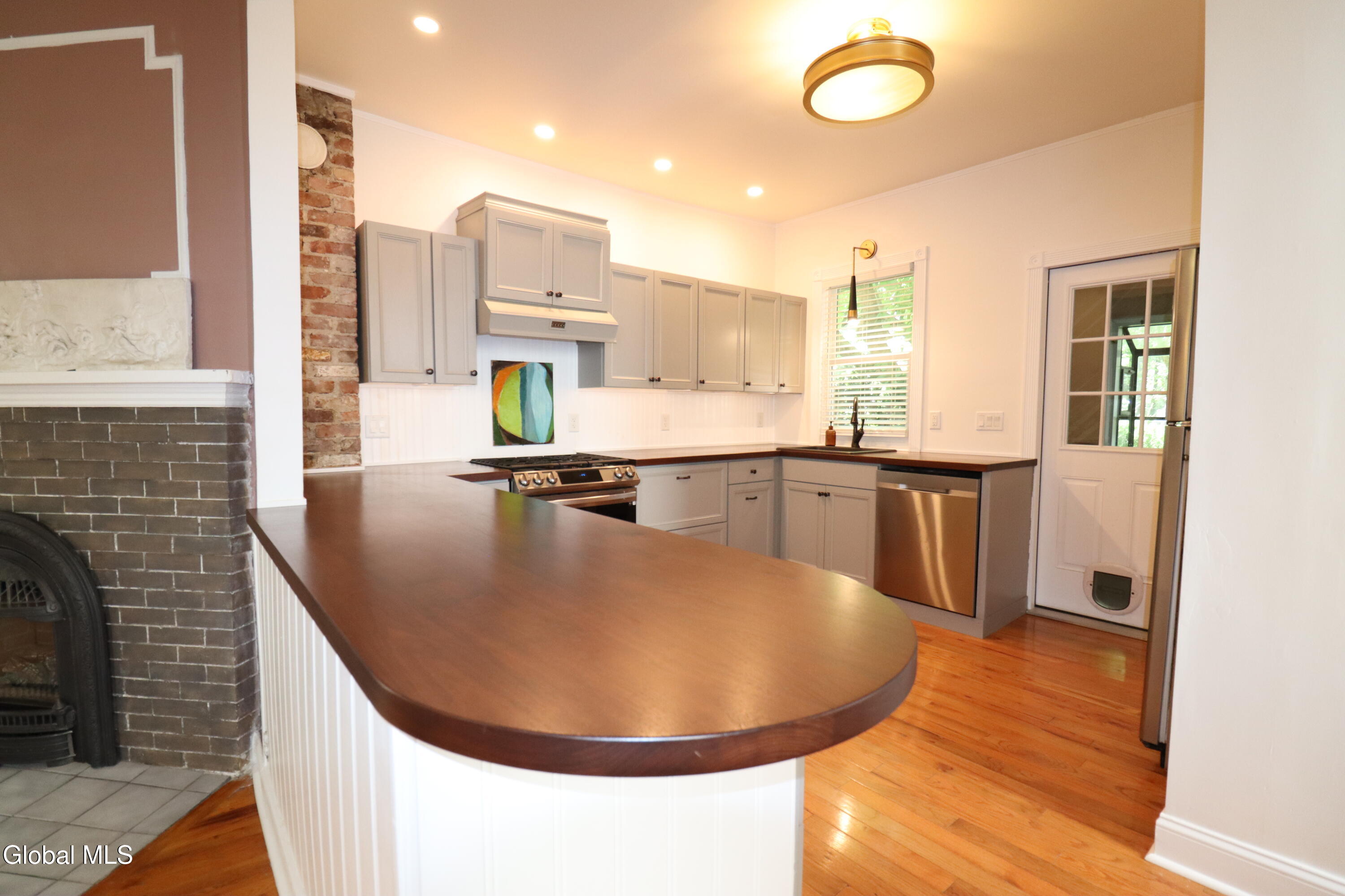 72 N Pine Avenue Albany NY 12203
