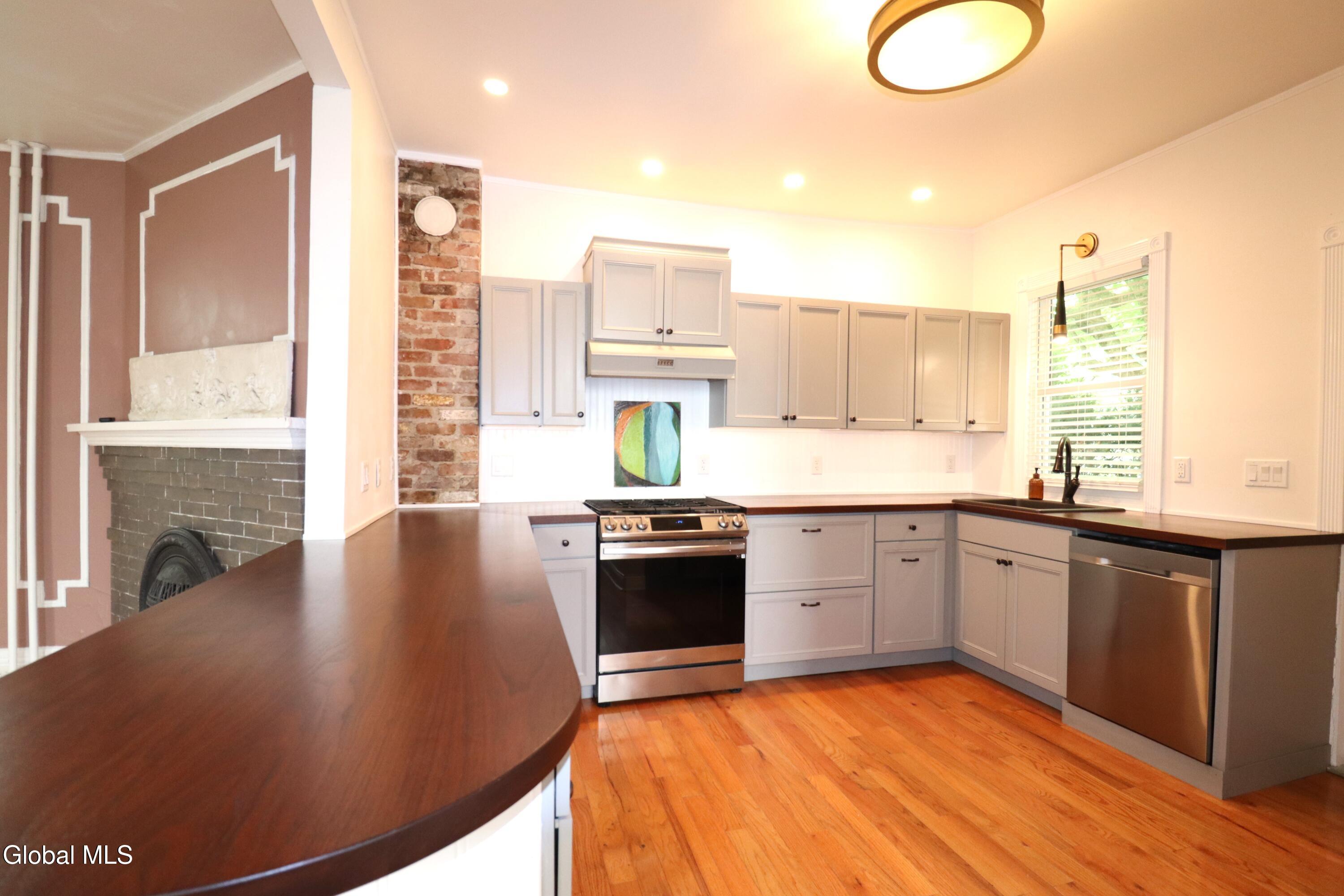 72 N Pine Avenue Albany NY 12203