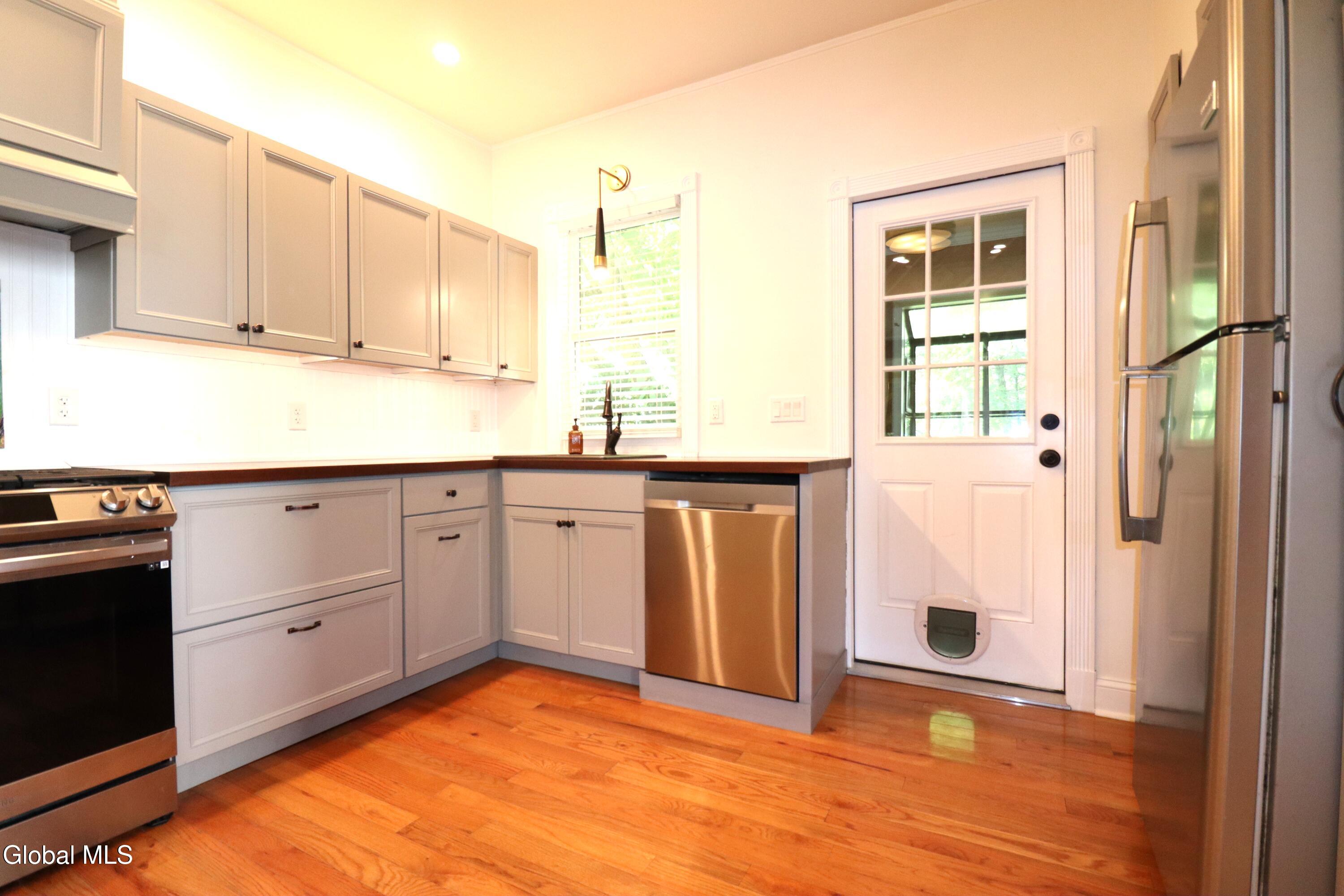 72 N Pine Avenue Albany NY 12203