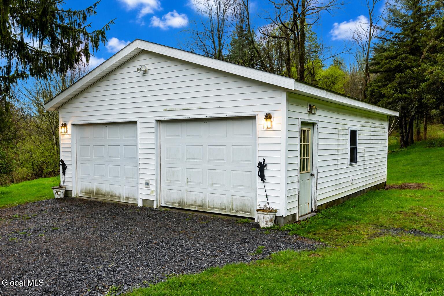 39 E Hill Road Middleburgh NY 12009