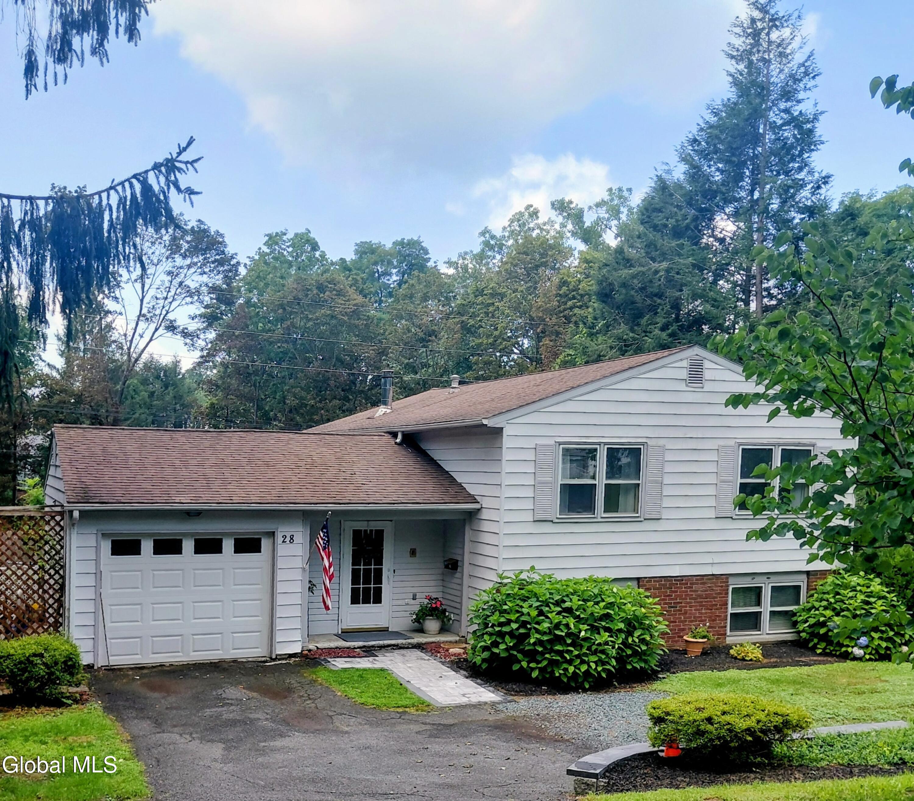 28 Tamarack Lane East Greenbush NY 12061