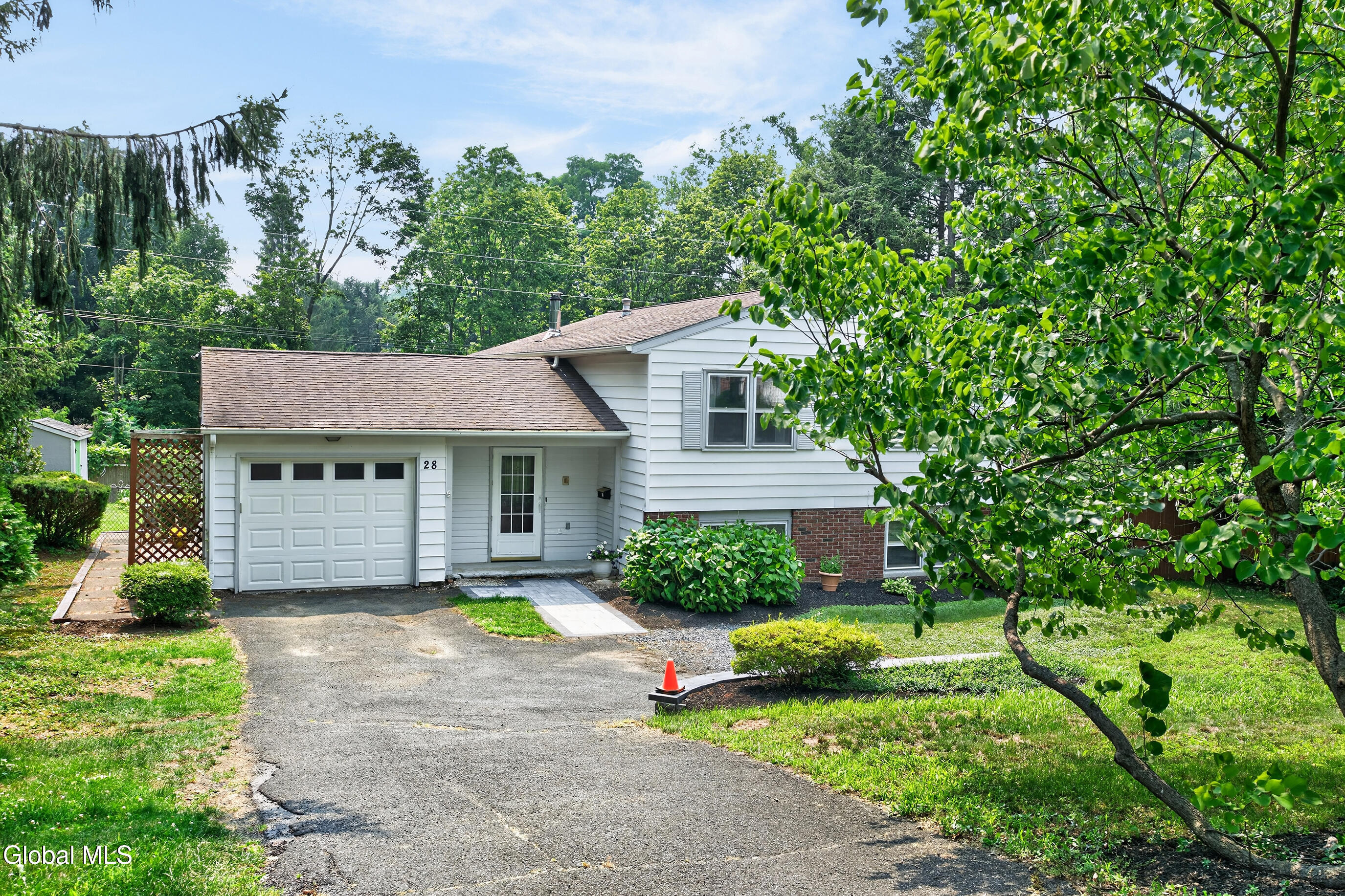 28 Tamarack Lane East Greenbush NY 12061