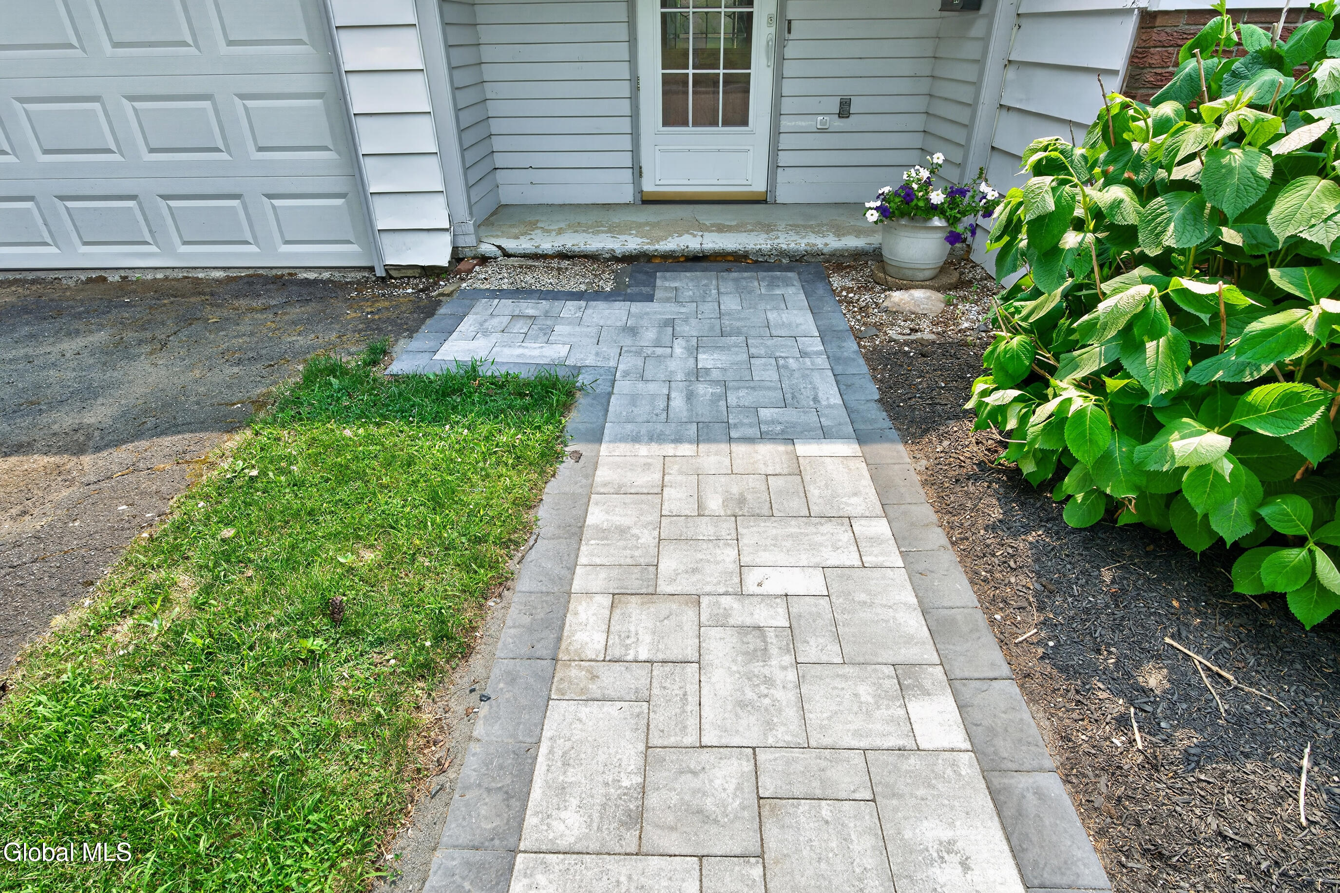 28 Tamarack Lane East Greenbush NY 12061