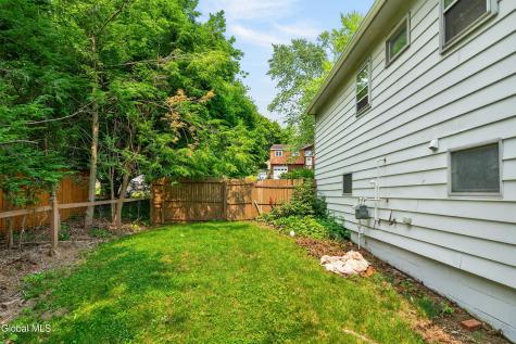 28 Tamarack Lane East Greenbush NY 12061