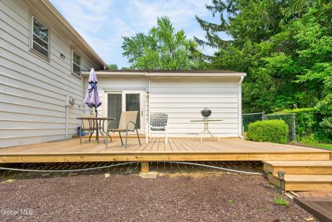 28 Tamarack Lane East Greenbush NY 12061