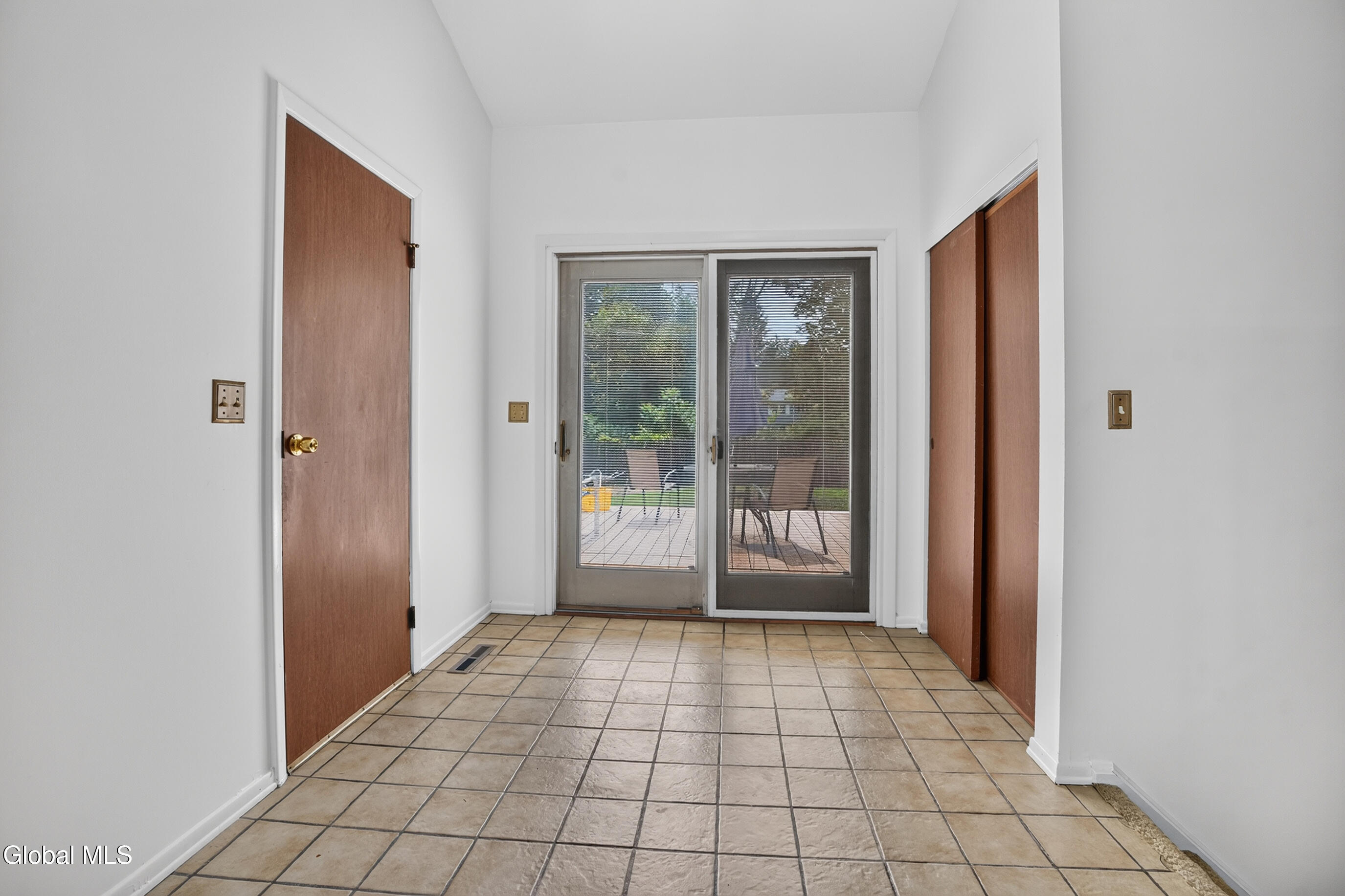 28 Tamarack Lane East Greenbush NY 12061