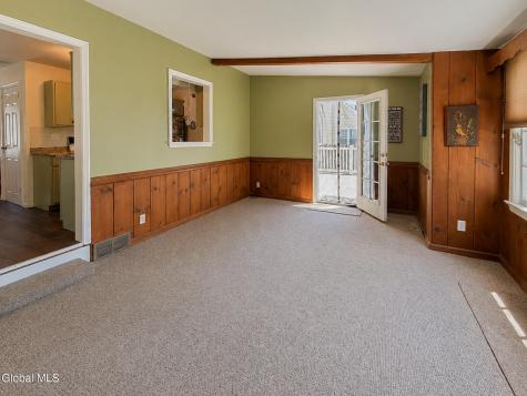 2540 Putnam Street Schenectady NY 12304