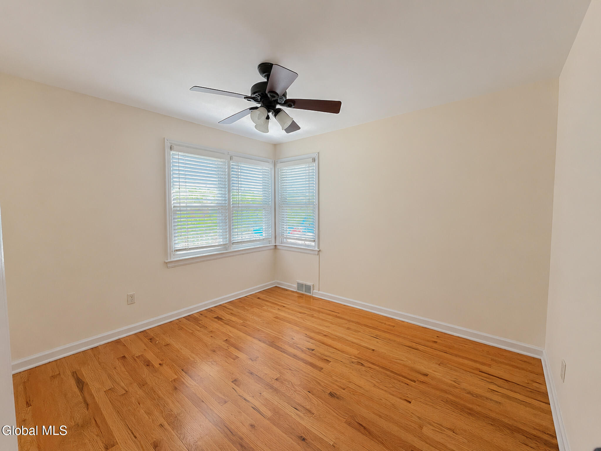 2540 Putnam Street Schenectady NY 12304