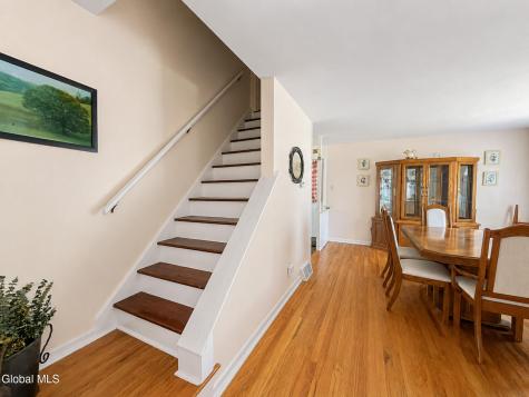 2540 Putnam Street Schenectady NY 12304