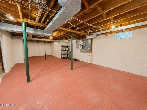 2540 Putnam Street Schenectady NY 12304