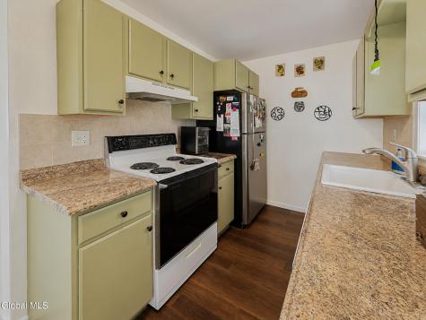 2540 Putnam Street Schenectady NY 12304
