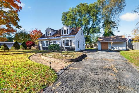 1030 Wayne Road Schenectady NY 12303