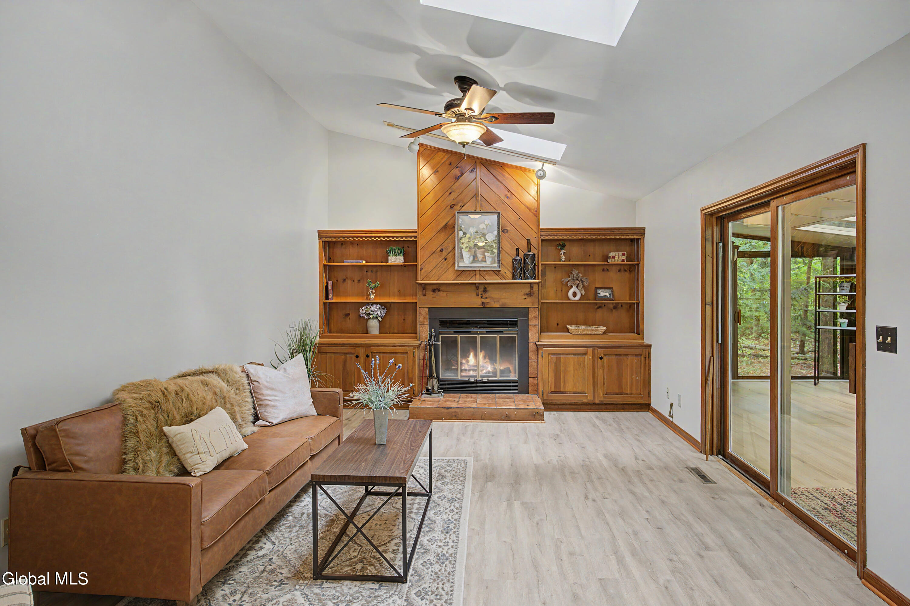 14 Thoroughbred Way Clifton Park NY 12065
