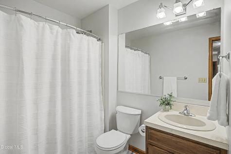 14 Thoroughbred Way Clifton Park NY 12065