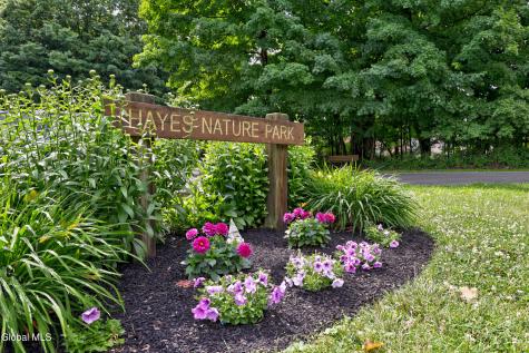 14 Thoroughbred Way Clifton Park NY 12065