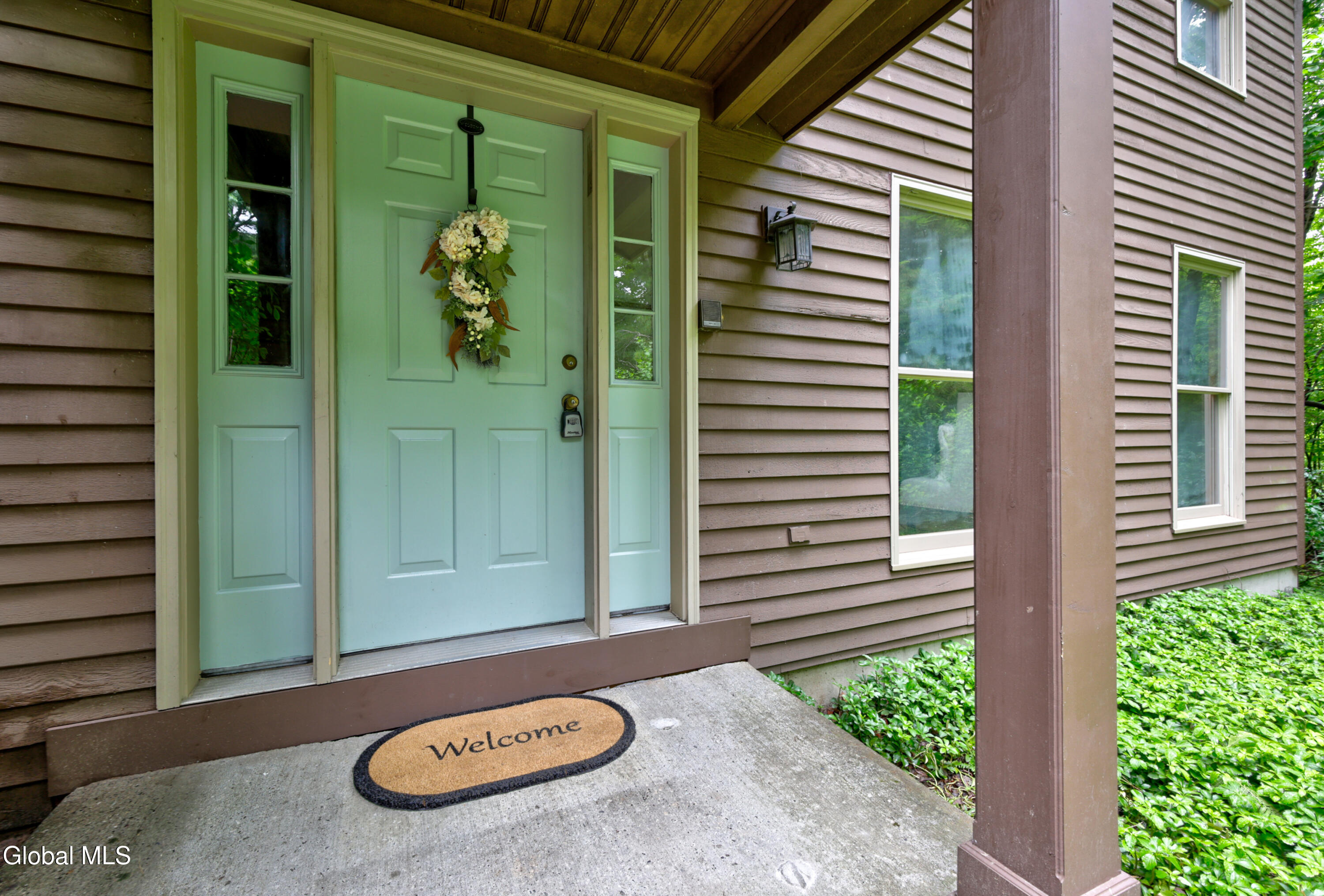 14 Thoroughbred Way Clifton Park NY 12065