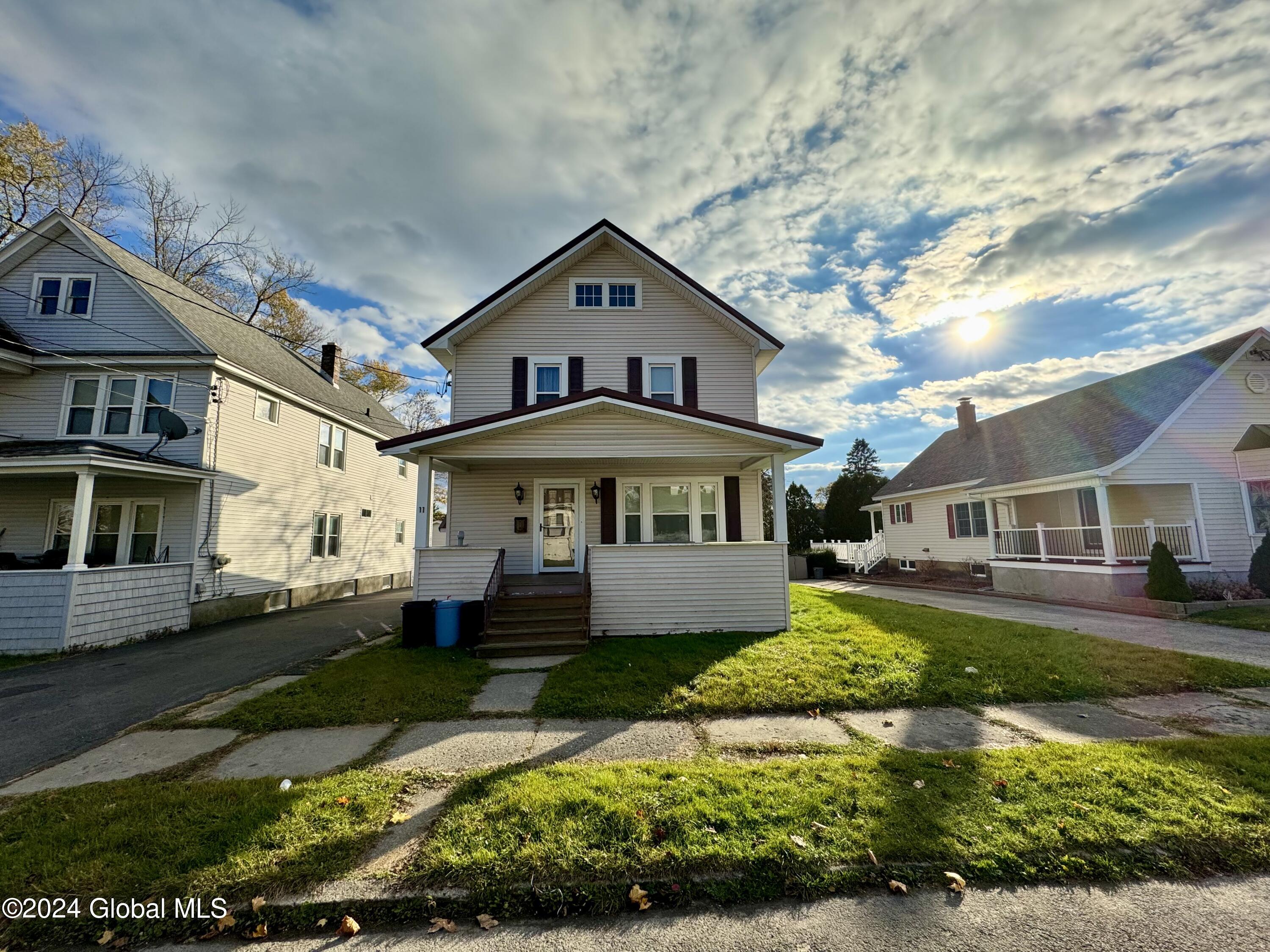 11 Crescent Avenue Amsterdam NY 12010