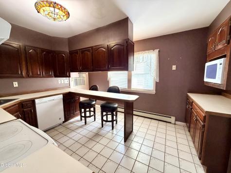 11 Crescent Avenue Amsterdam NY 12010