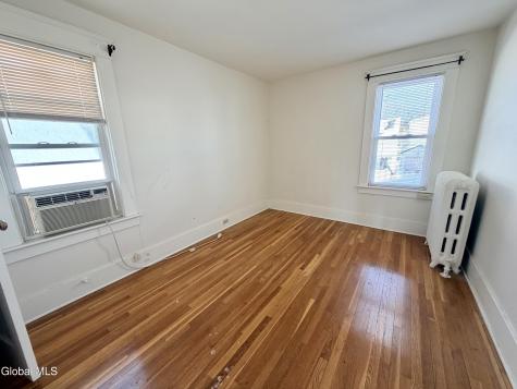 11 Crescent Avenue Amsterdam NY 12010