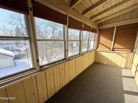 11 Crescent Avenue Amsterdam NY 12010