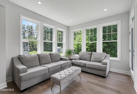 30 Greenbrier Way Halfmoon NY 12065