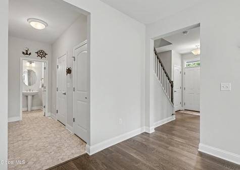 30 Greenbrier Way Halfmoon NY 12065