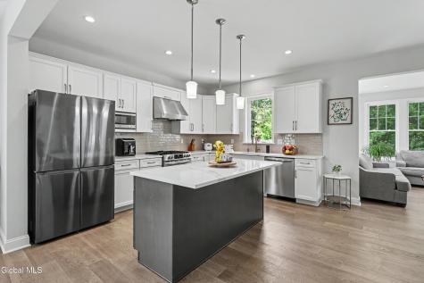 30 Greenbrier Way Halfmoon NY 12065