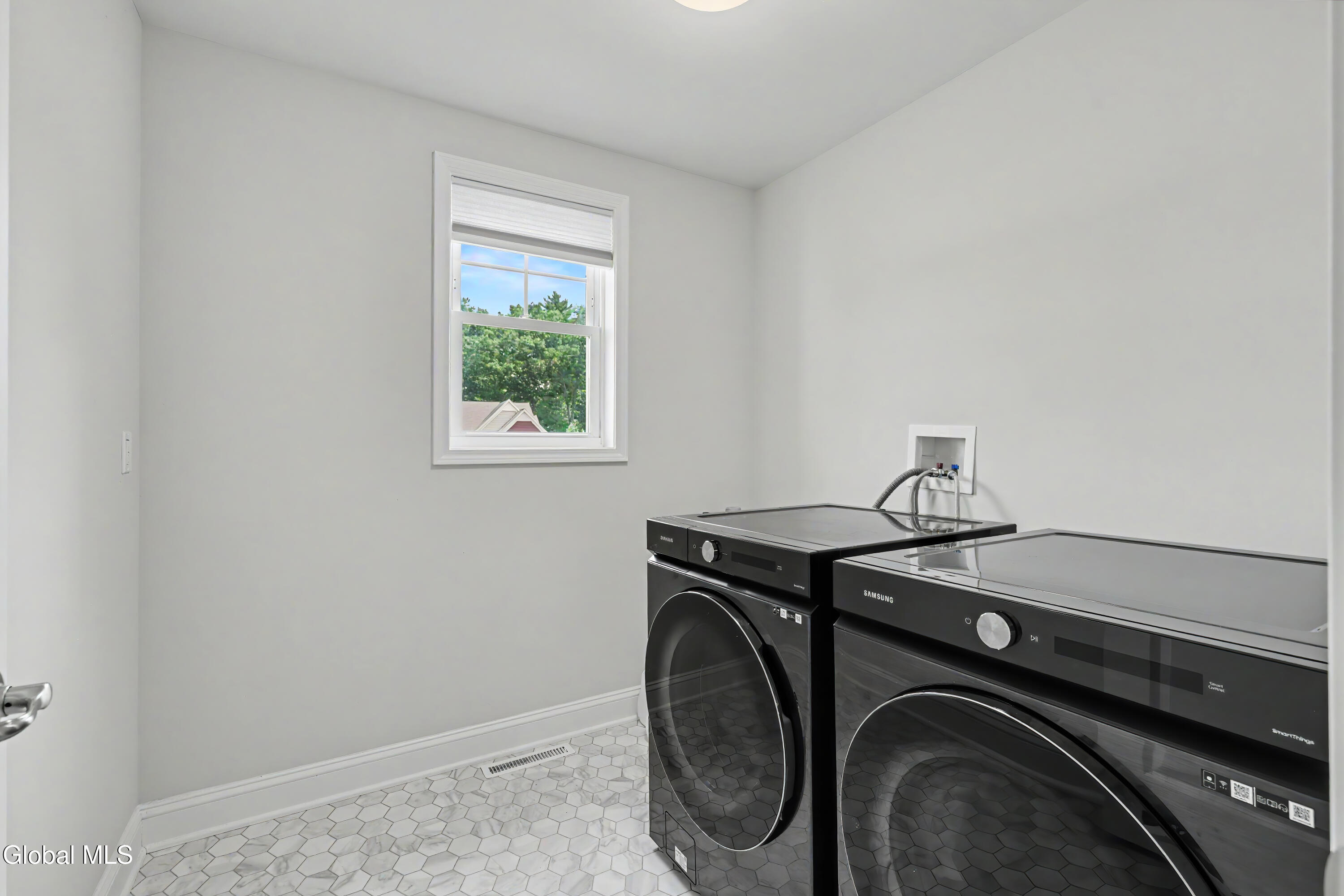 30 Greenbrier Way Halfmoon NY 12065