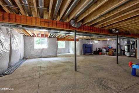 30 Greenbrier Way Halfmoon NY 12065