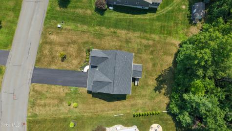 30 Greenbrier Way Halfmoon NY 12065