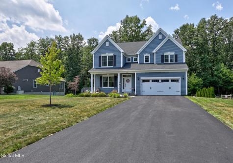 30 Greenbrier Way Halfmoon NY 12065