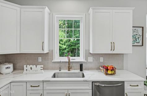 30 Greenbrier Way Halfmoon NY 12065