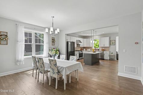30 Greenbrier Way Halfmoon NY 12065