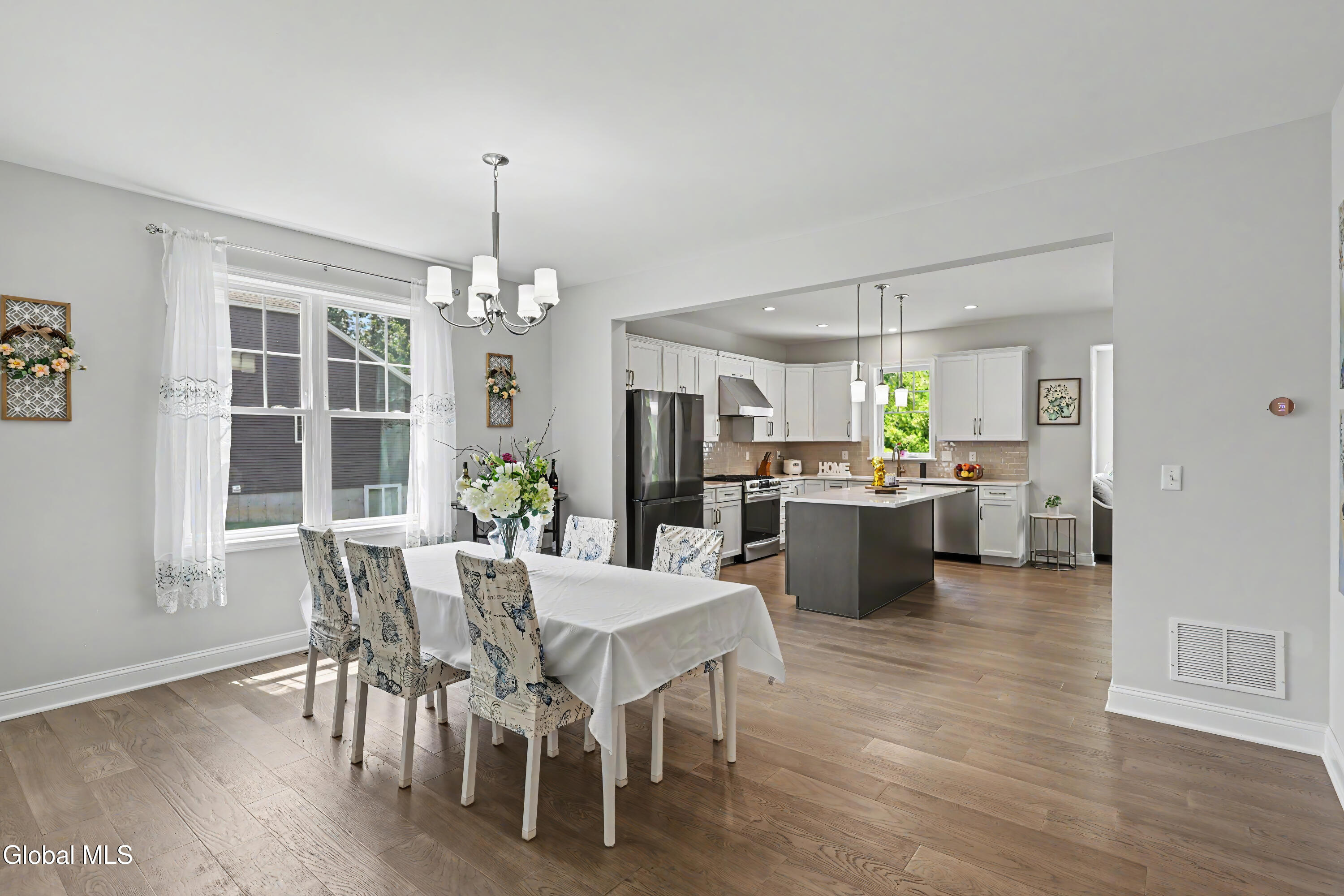 30 Greenbrier Way Halfmoon NY 12065