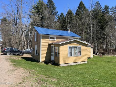7492 Mill Road Cleveland NY 13308
