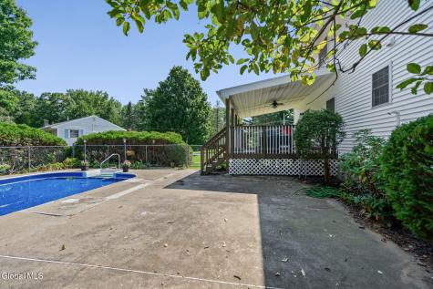 3 Cambridge Drive Clifton Park NY 12065