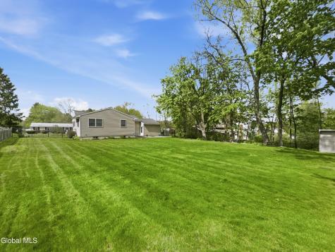 15 Homestead Drive Latham NY 12110