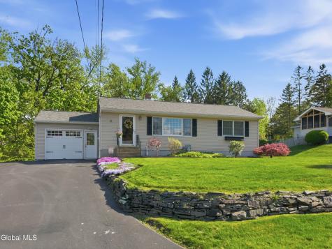 15 Homestead Drive Latham NY 12110