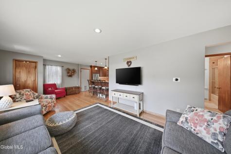 15 Homestead Drive Latham NY 12110