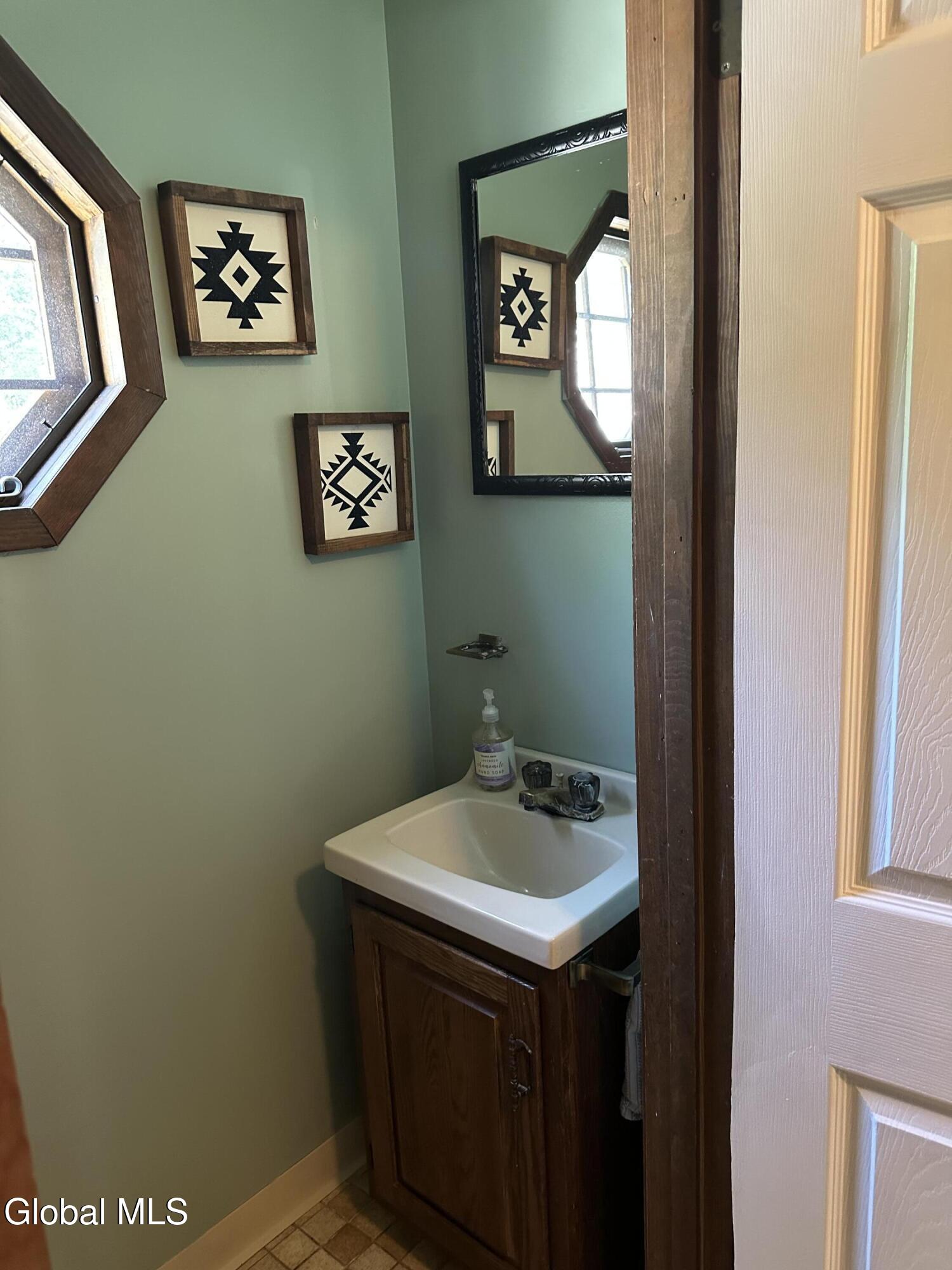 874 Benedict Avenue Niskayuna NY 12309