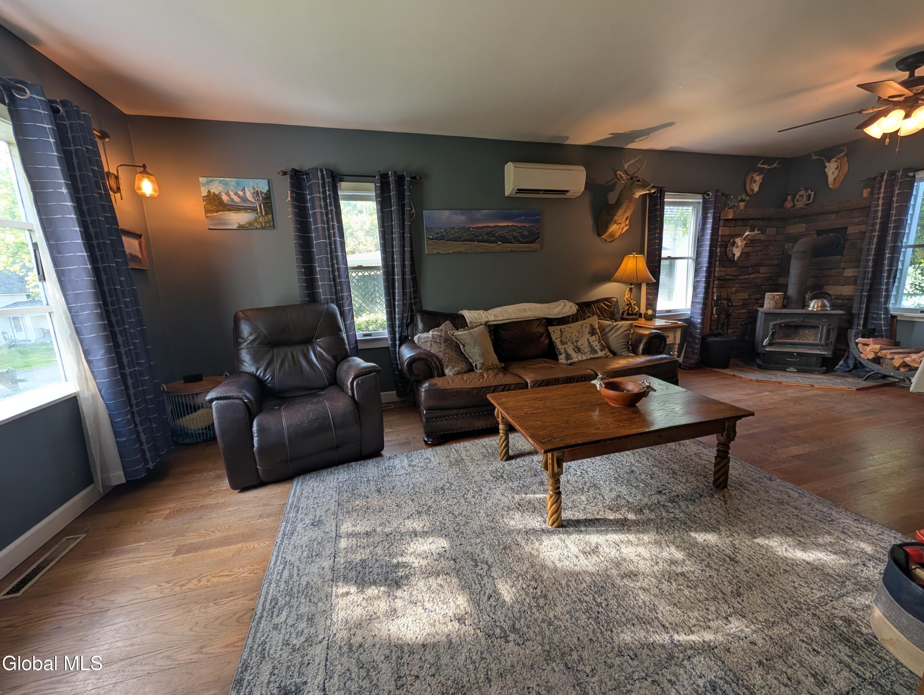874 Benedict Avenue Niskayuna NY 12309
